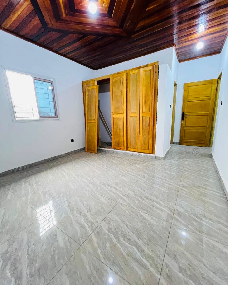APPARTEMENT NEUF À LOUER LOGBESSOU IUC