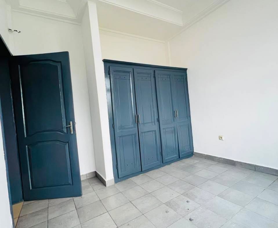 MAGNIFIQUE APPARTEMENT À MAKEPE 200000FCFA
