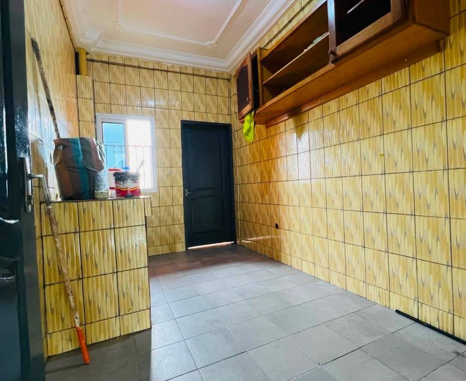 MAGNIFIQUE APPARTEMENT À MAKEPE 200000FCFA
