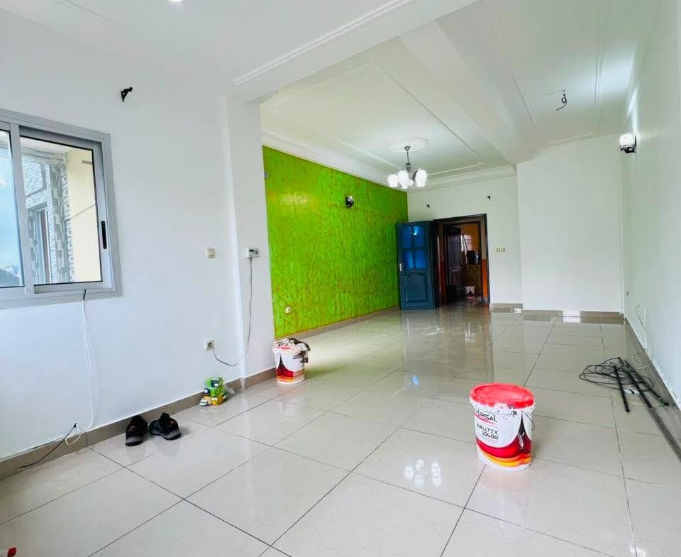MAGNIFIQUE APPARTEMENT À MAKEPE 200000FCFA