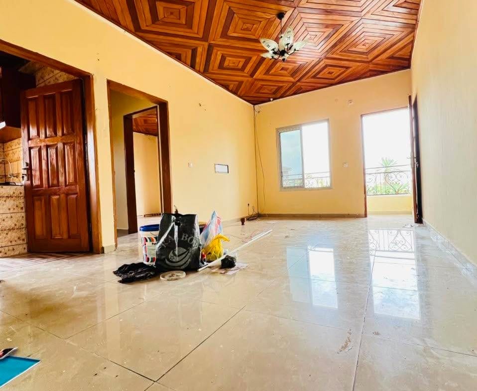 STUDIO SPACIEUX À LOUER À NDOGBONG, DOUALA