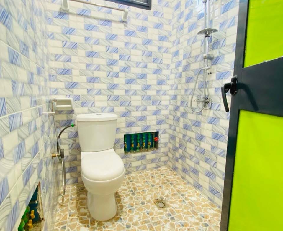 Grand studio moderne bon standing à louer à Douala Bonamoussadi
