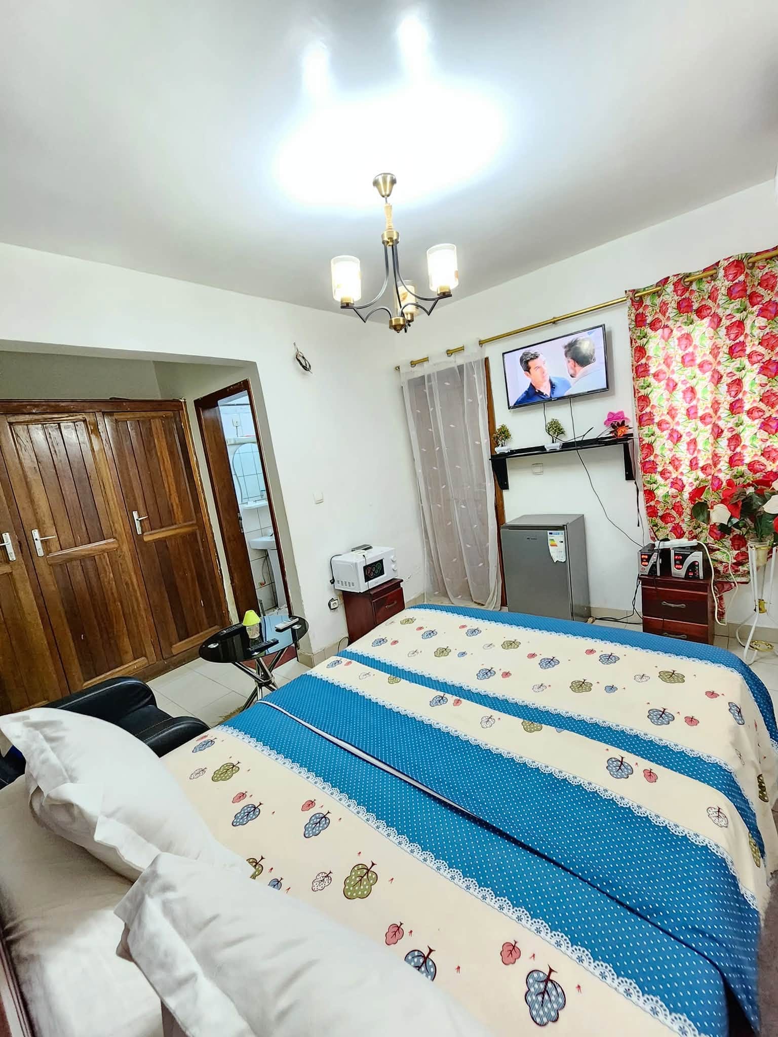 Chambre meubée située à Biyem-Assi Carrefour Scalom