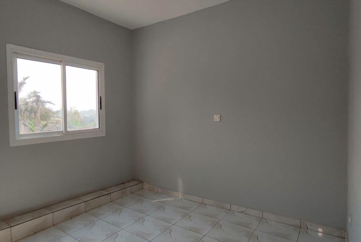 Superbe studio moderne à Simbock Eloumdem, Yaoundé