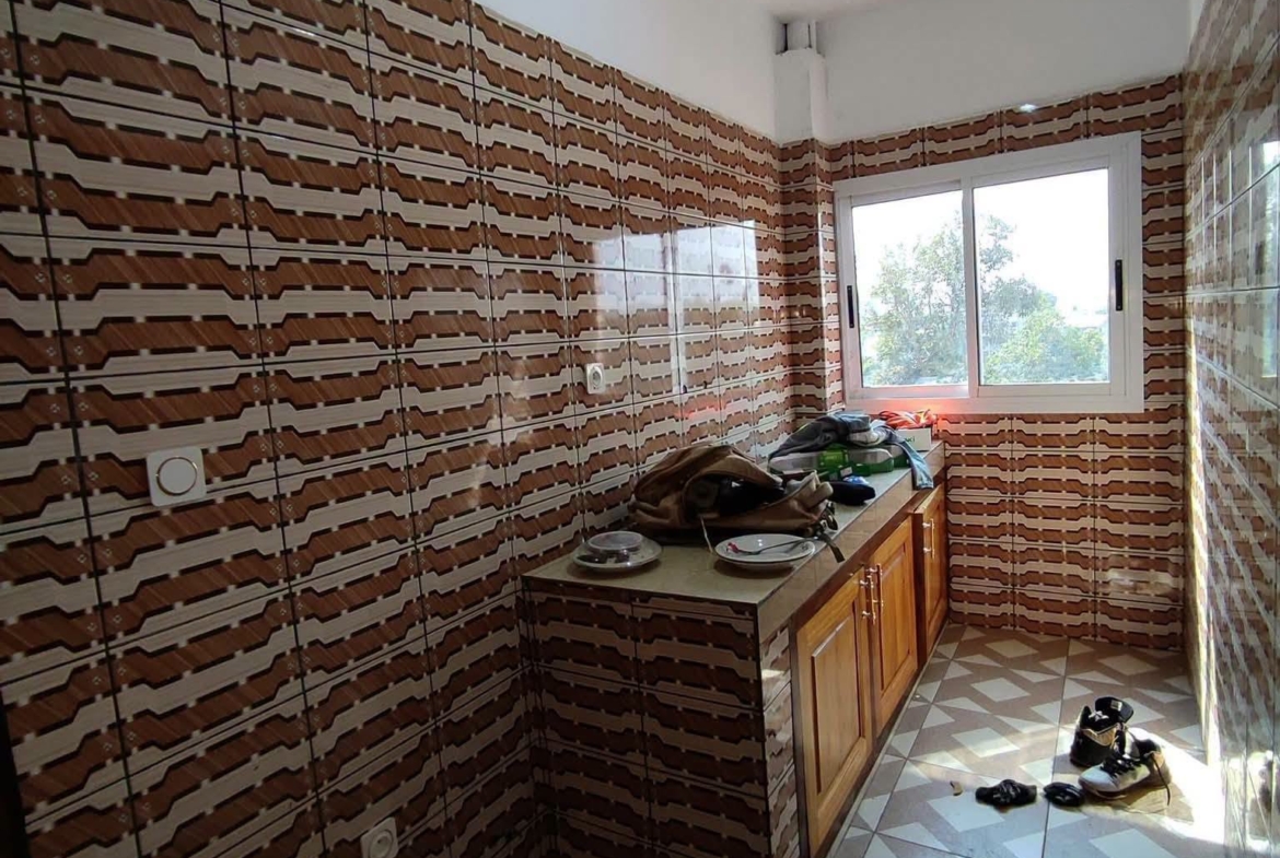 Superbe studio moderne à Simbock Eloumdem, Yaoundé