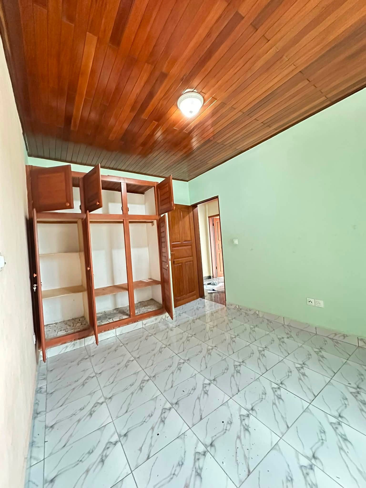 Appartement 3 chambres avec clim, Douala Yassa