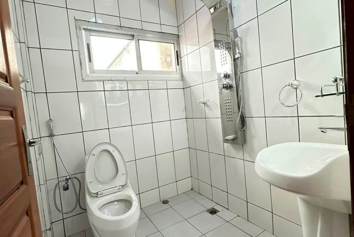 Appartement 3 chambres avec clim, Douala Yassa