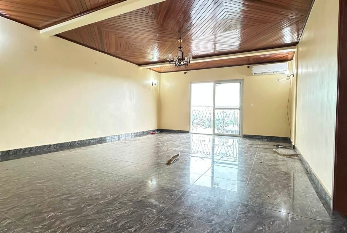 Appartement 3 chambres avec clim, Douala Yassa