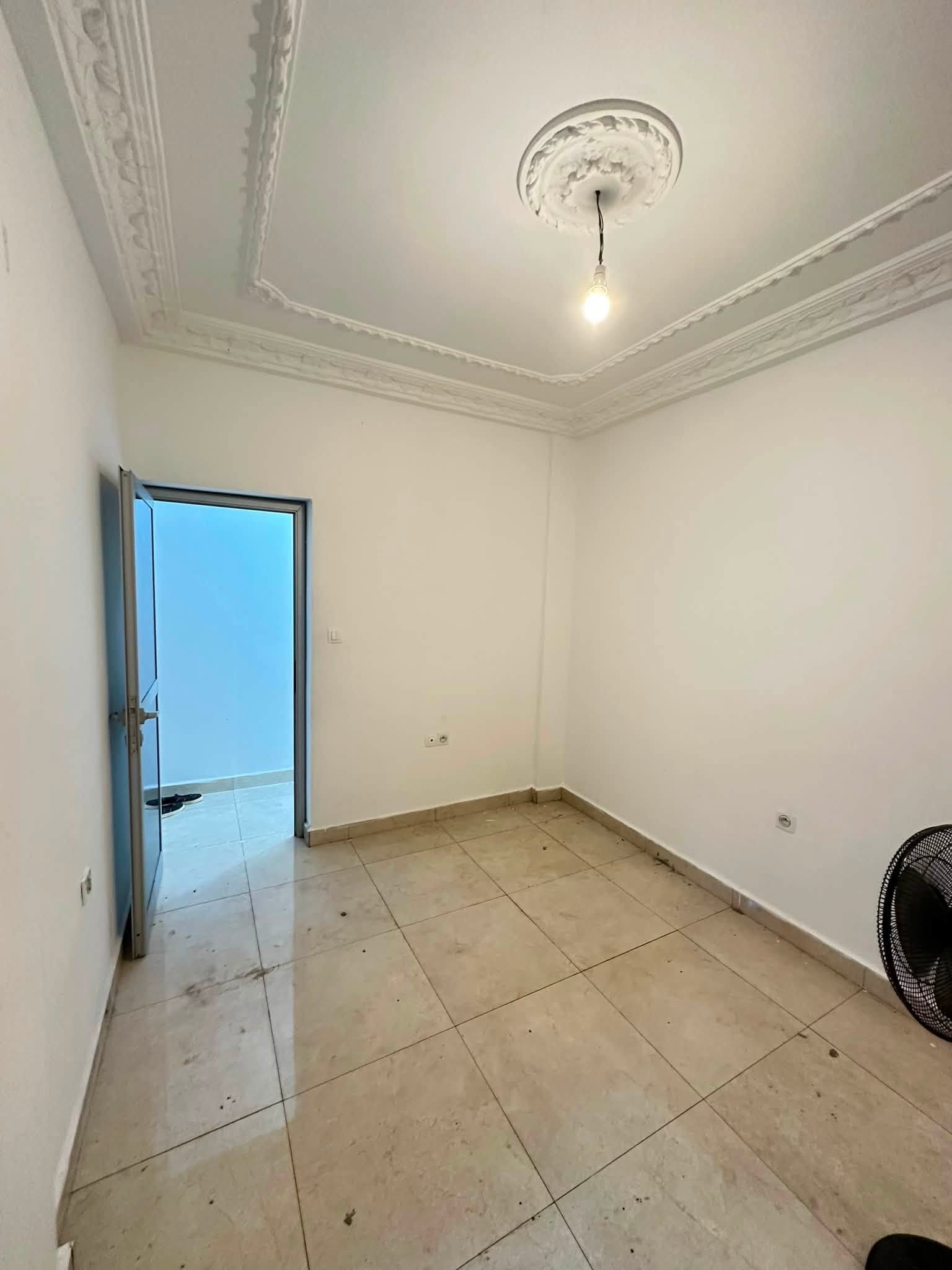 Beau studio climatisé à Douala Yassa 70000fcfa