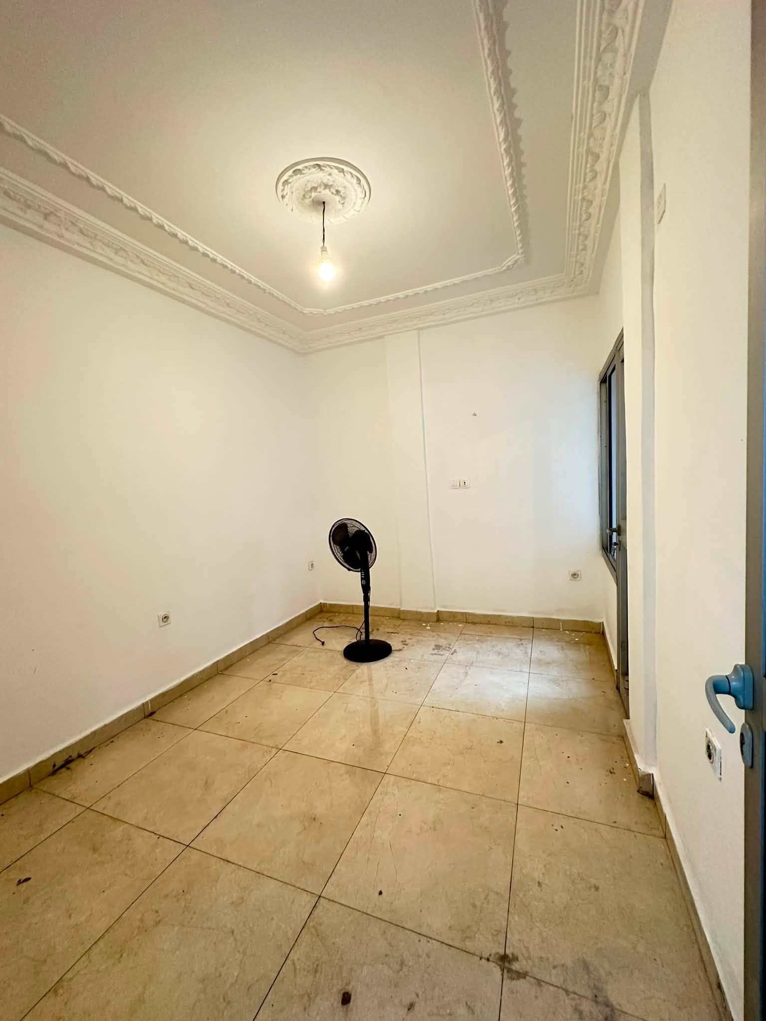 Beau studio climatisé à Douala Yassa 70000fcfa