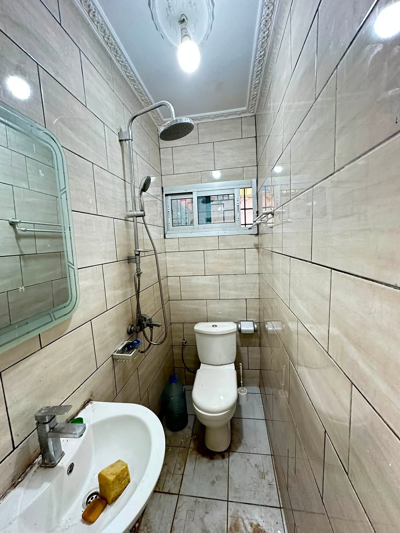 Beau studio climatisé à Douala Yassa 70000fcfa