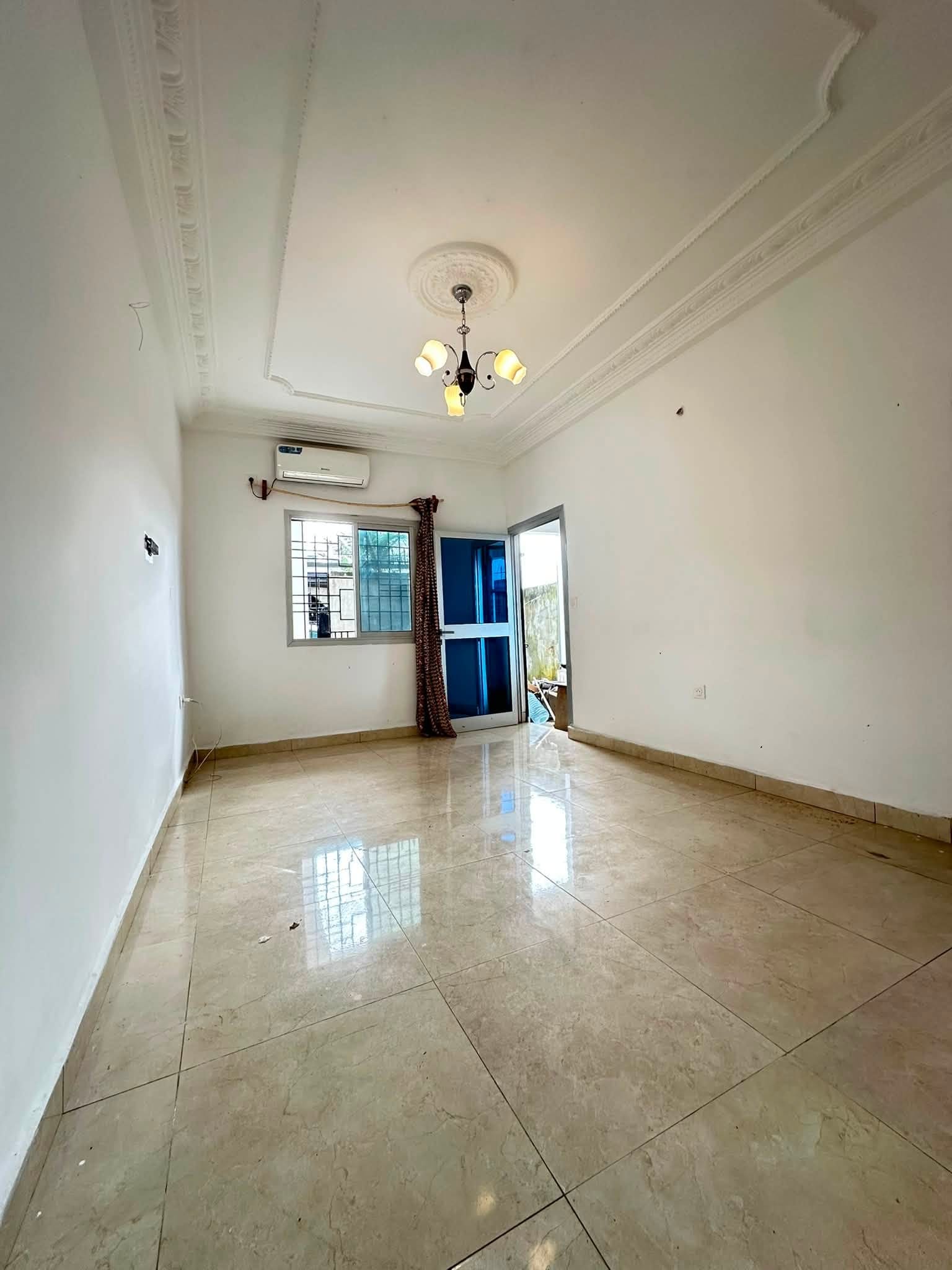 44762- Beau studio climatisé à Douala Yassa 70000fcfa