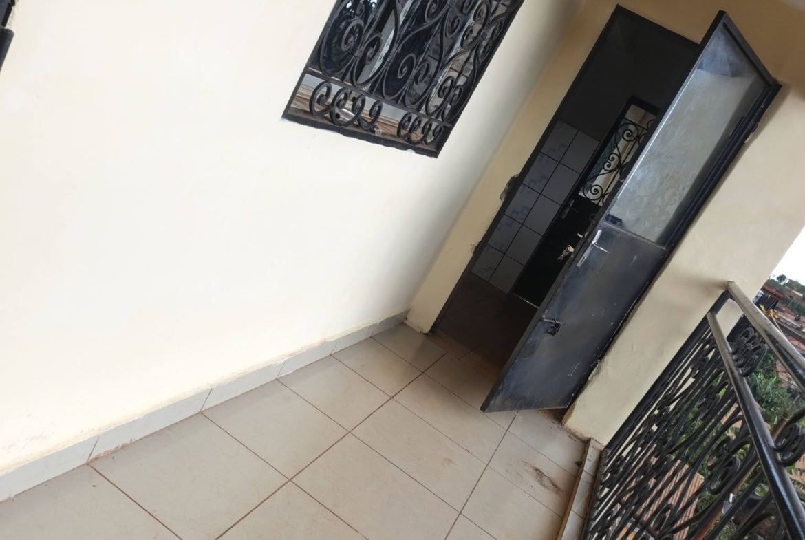 APPARTEMENT TRÈS PROPRE À LOUER MADELON BAFOUSSAM