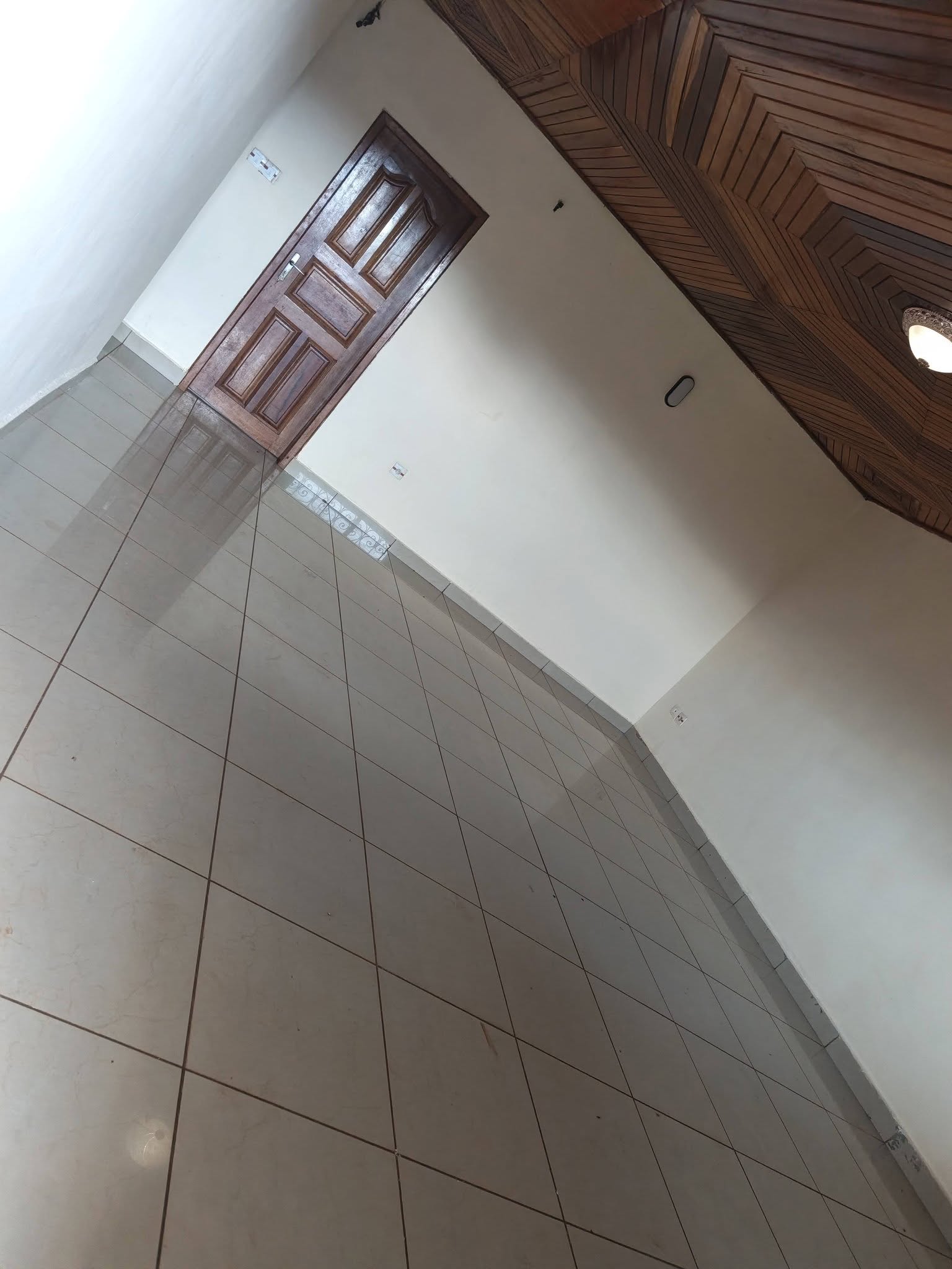 MGS_appart_baf_300926_sln1 APPARTEMENT TRÈS PROPRE À LOUER MADELON BAFOUSSAM