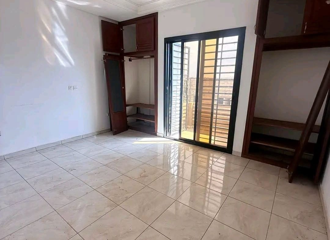 Appartement haut standing 2 chambres à louer à Yaoundé Nkolfoulou