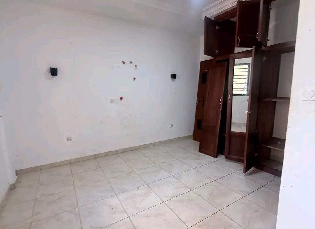 Appartement haut standing 2 chambres à louer à Yaoundé Nkolfoulou