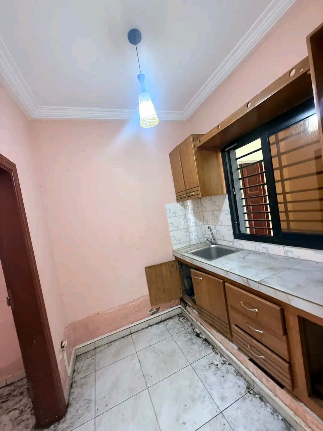 Appartement haut standing 2 chambres à louer à Yaoundé Nkolfoulou