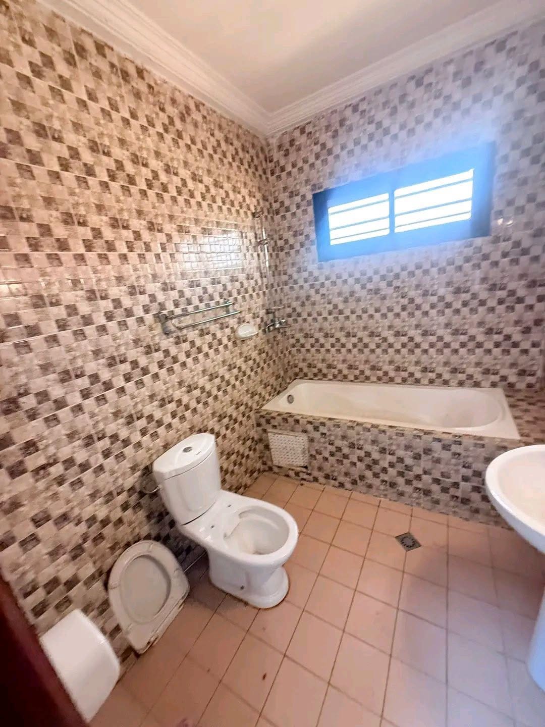 Appartement haut standing 2 chambres à louer à Yaoundé Nkolfoulou