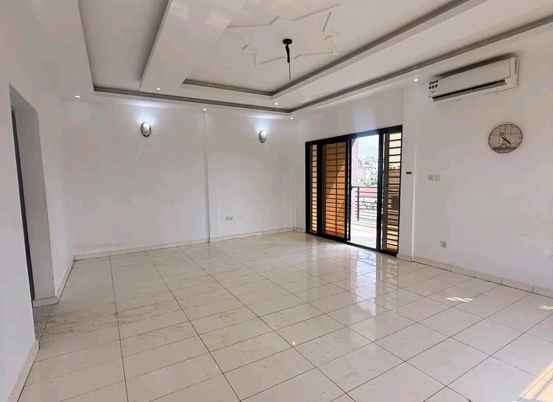 Appartement haut standing 2 chambres à louer à Yaoundé Nkolfoulou