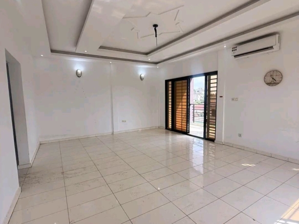 Appartement haut standing 2 chambres à louer à Yaoundé Nkolfoulou