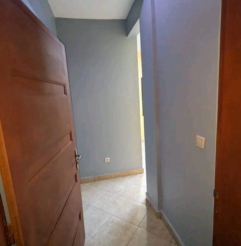 APPARTEMENT MODERNE NEUF À NKOLNDA MAETUR YAOUNDÉ