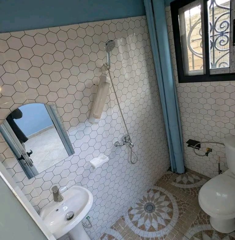 APPARTEMENT MODERNE NEUF À NKOLNDA MAETUR YAOUNDÉ