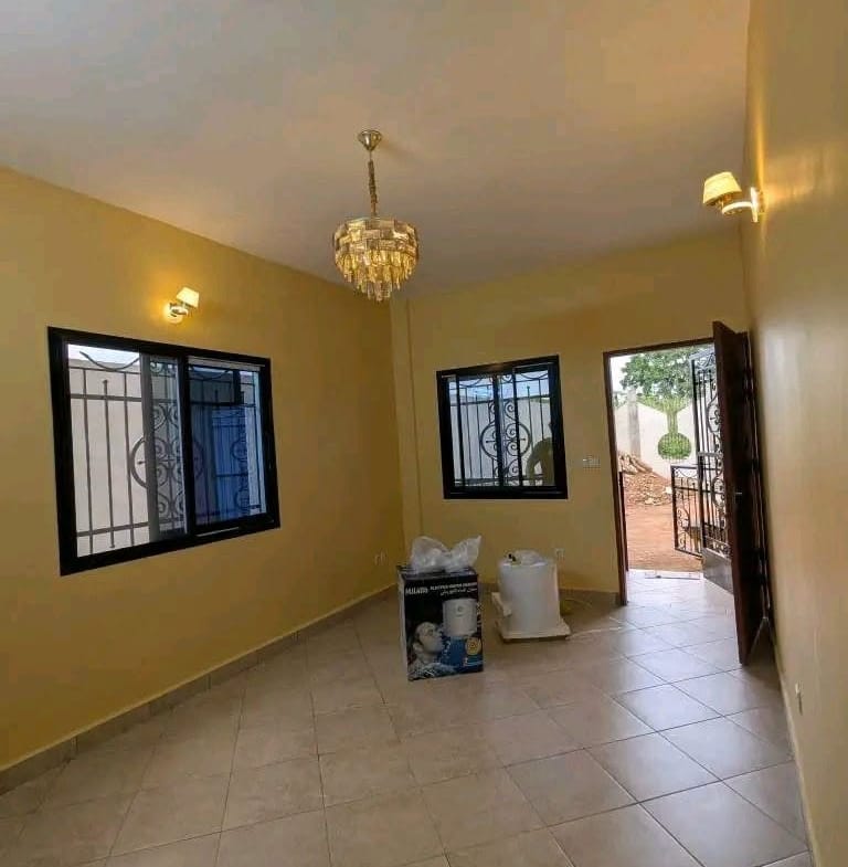 APPARTEMENT MODERNE NEUF À NKOLNDA MAETUR YAOUNDÉ