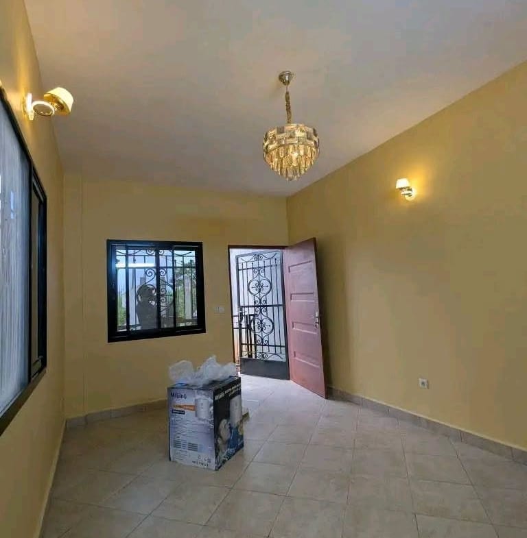 APPARTEMENT MODERNE NEUF À NKOLNDA MAETUR YAOUNDÉ