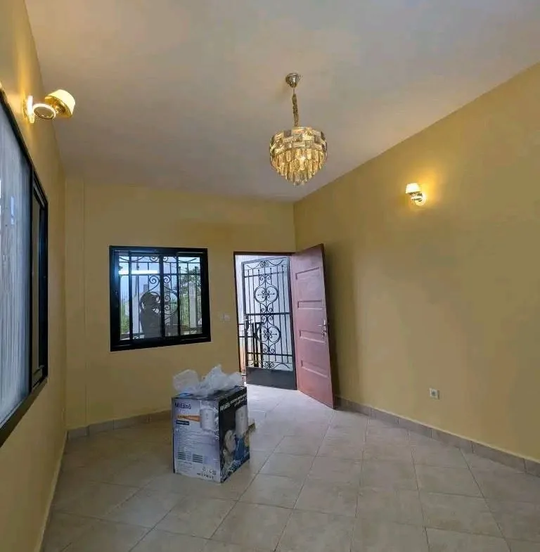 APPARTEMENT MODERNE NEUF À NKOLNDA MAETUR YAOUNDÉ