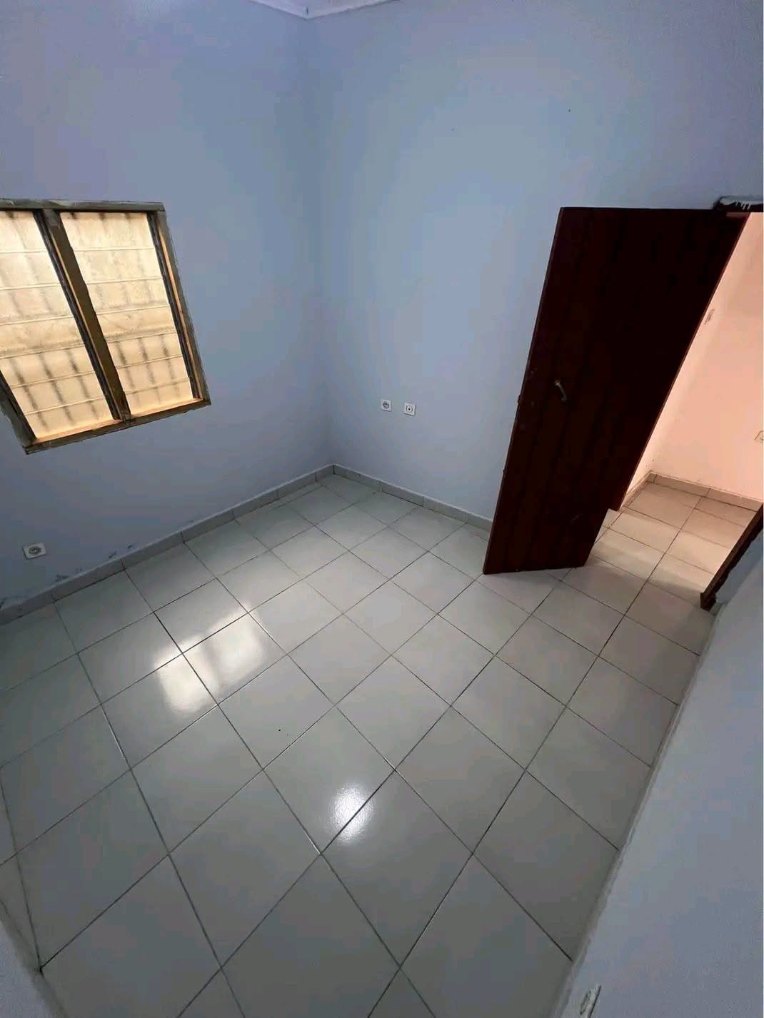 Studio moderne à louer à Ngousso Yaoundé 50000fcfa