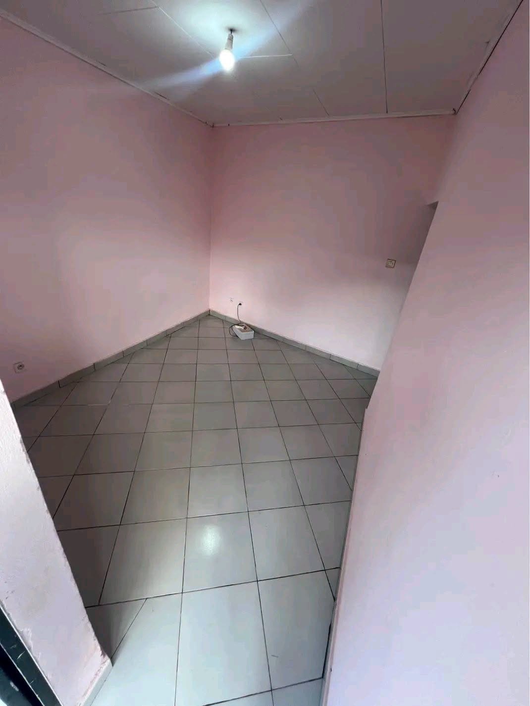 Studio moderne à louer à Ngousso Yaoundé 50000fcfa
