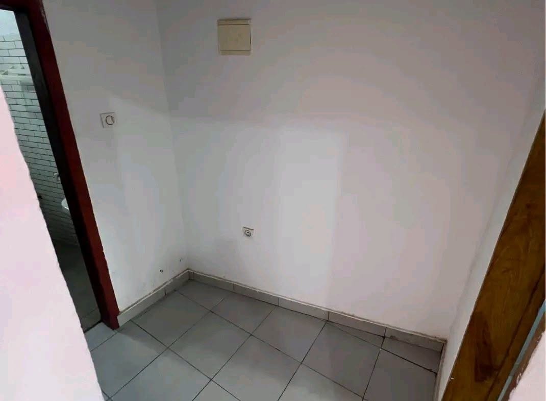Studio moderne à louer à Ngousso Yaoundé 50000fcfa
