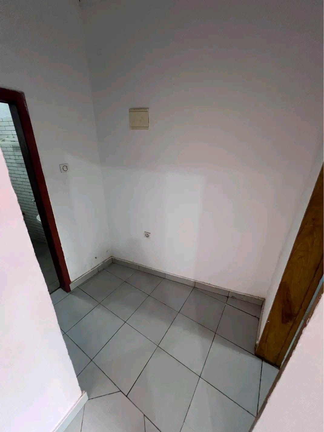 Studio moderne à louer à Ngousso Yaoundé 50000fcfa