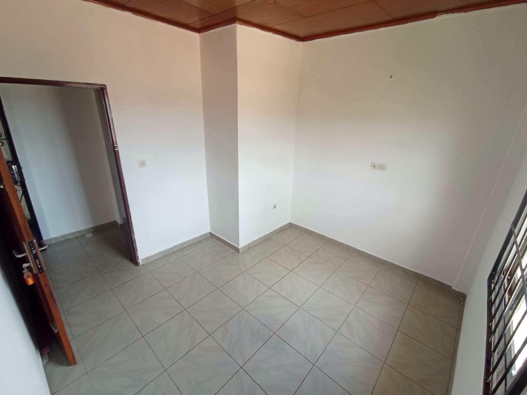 Superbe appartement sécurisé à louer à Yaoundé Anguissa