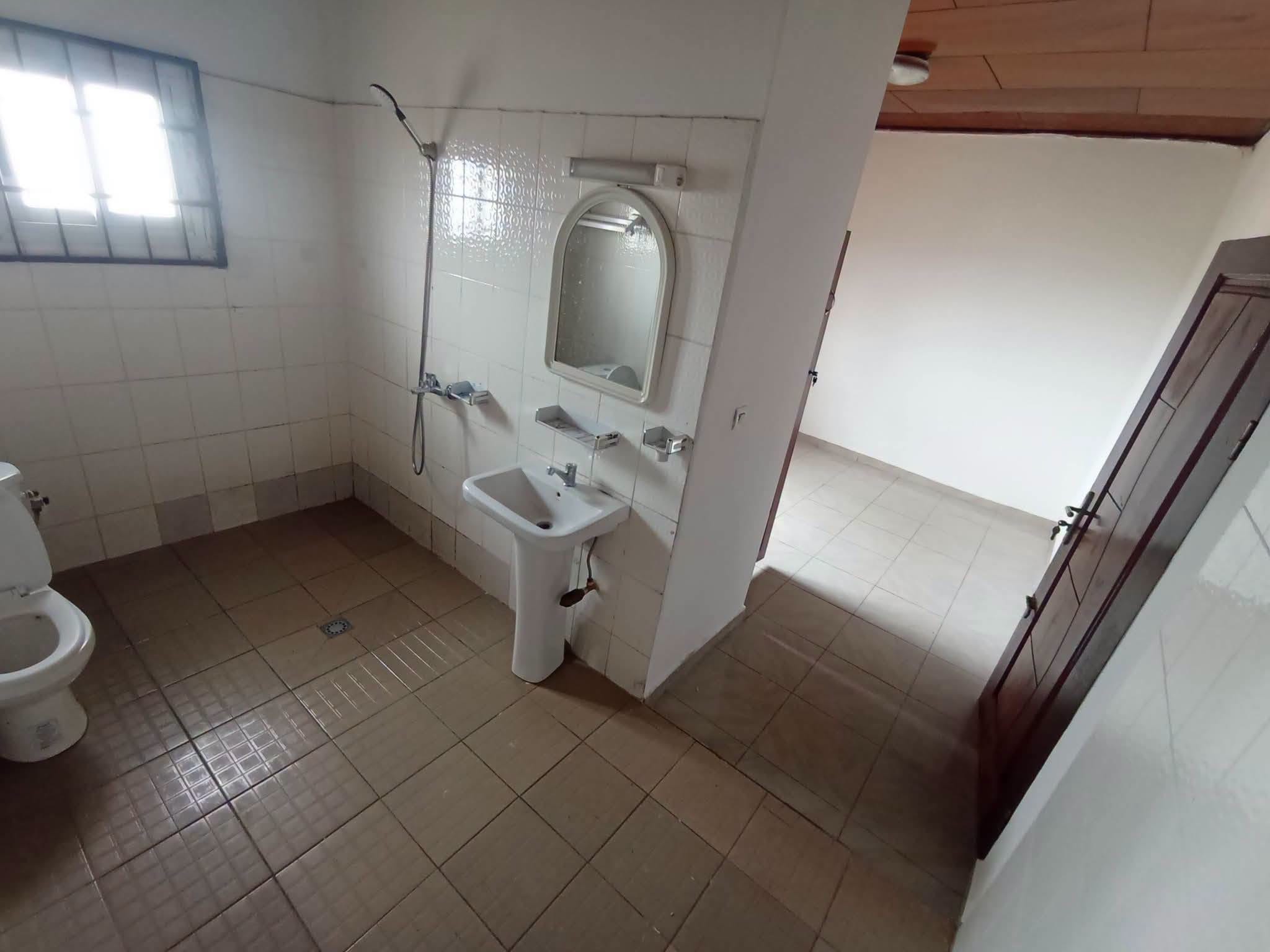 Superbe appartement sécurisé à louer à Yaoundé Anguissa