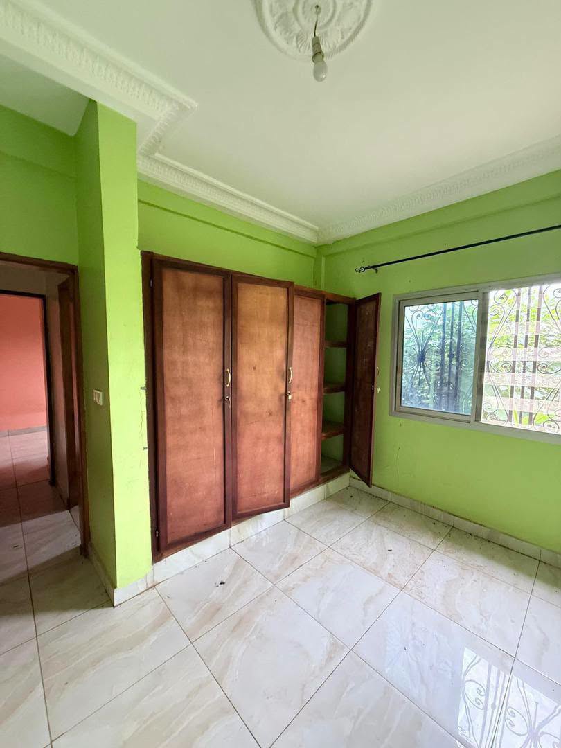 Appartement haut standing 3 chambres à louer à Fougerolles, Yaoundé