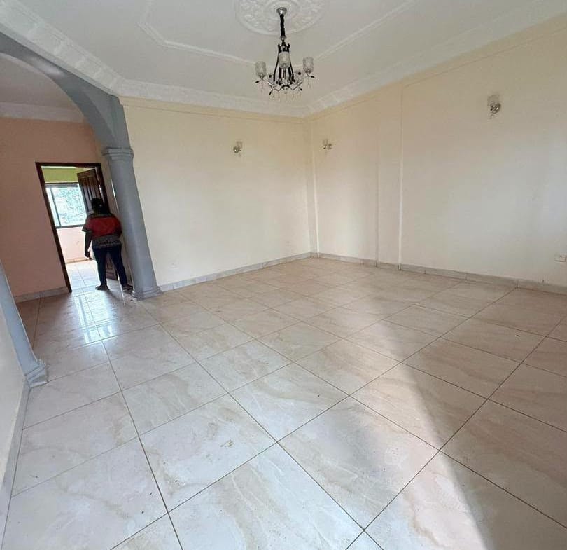 Appartement haut standing 3 chambres à louer à Fougerolles, Yaoundé