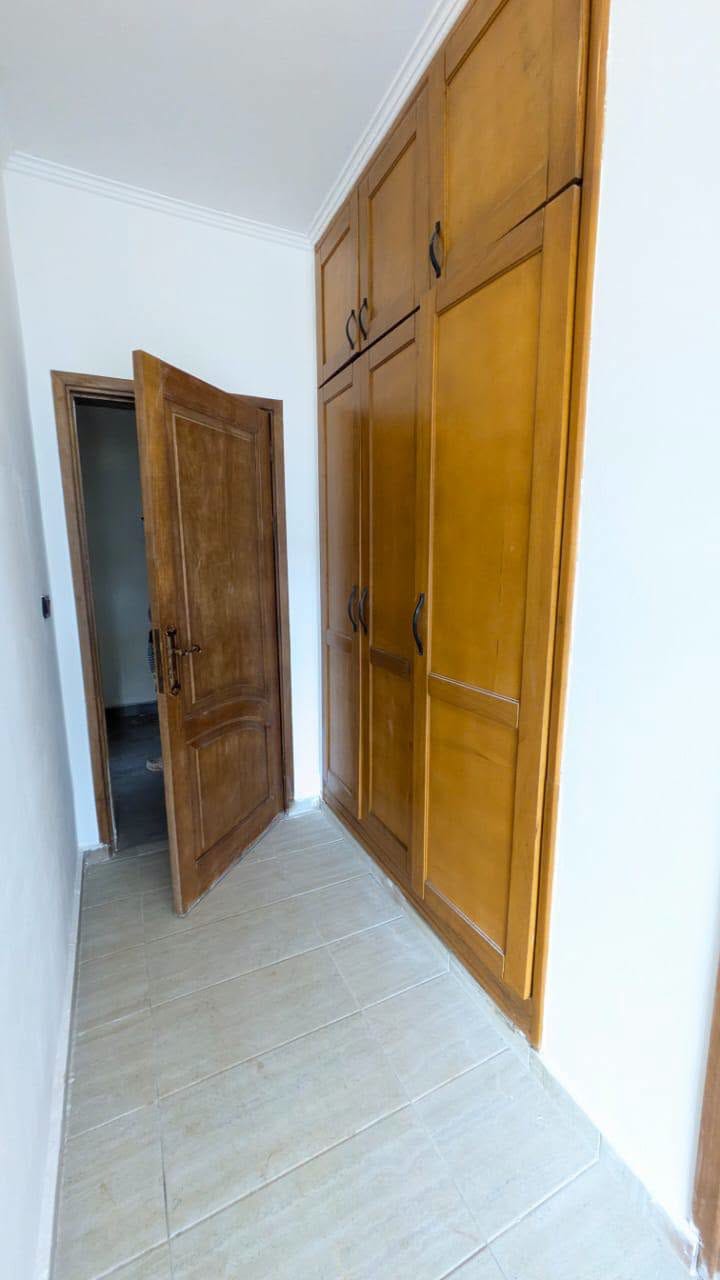 Superbe appartement neuf 3 chambres à Nyom, Yaoundé