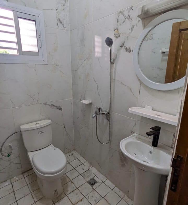 Superbe appartement neuf 3 chambres à Nyom, Yaoundé