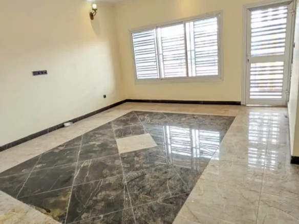 Superbe appartement neuf 3 chambres à Nyom, Yaoundé
