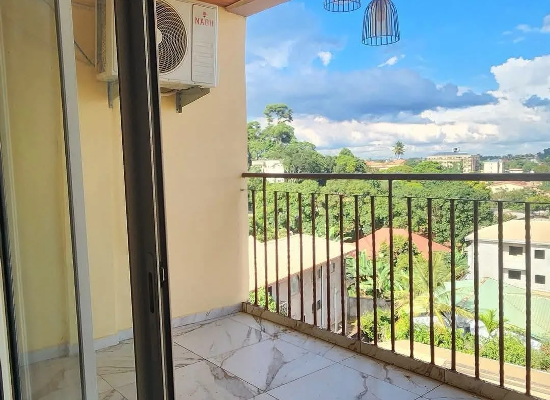 Appartement climatisé et groupe électrogène à louer à Odza