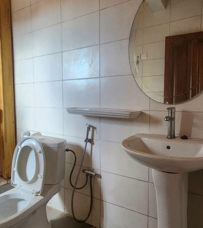 Appartement climatisé et groupe électrogène à louer à Odza