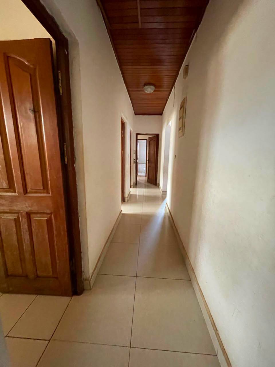 PIL_appart_omnisport_240926_clr Grand appartement moderne 3 chambres à louer à Yaoundé Omnisport