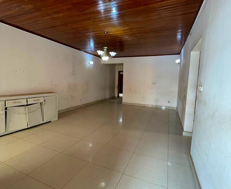 Grand appartement moderne 3 chambres à louer à Yaoundé Omnisport