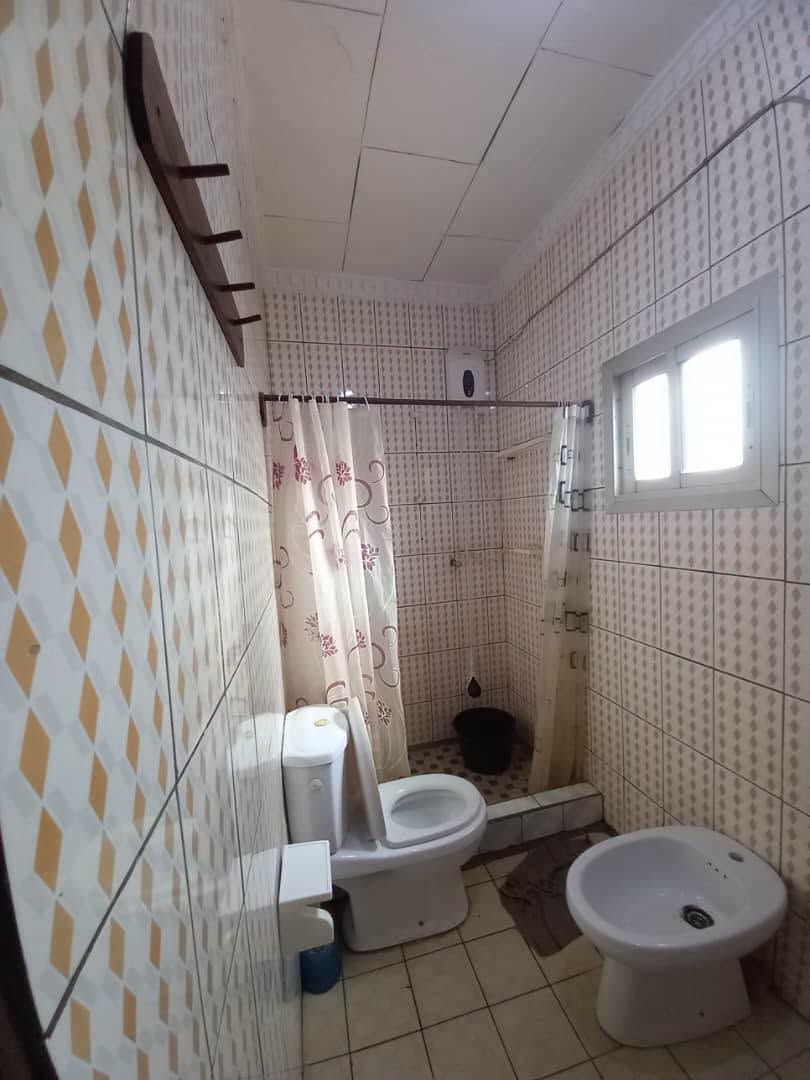 Appartement 2 chambres à louer à Yaoundé Omnisports 230000 fcfa