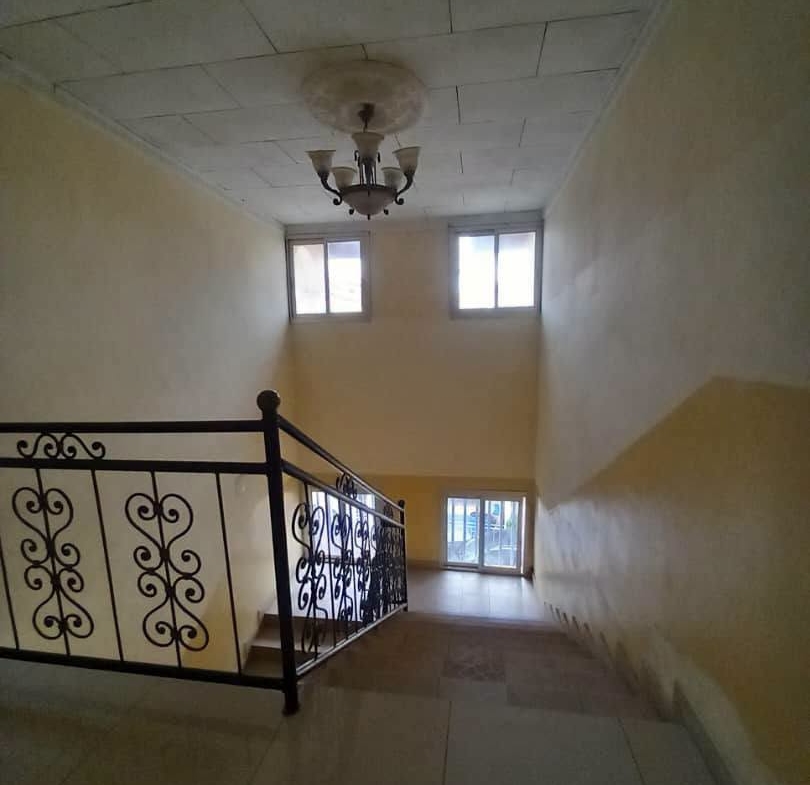 Appartement 2 chambres à louer à Yaoundé Omnisports 230000 fcfa