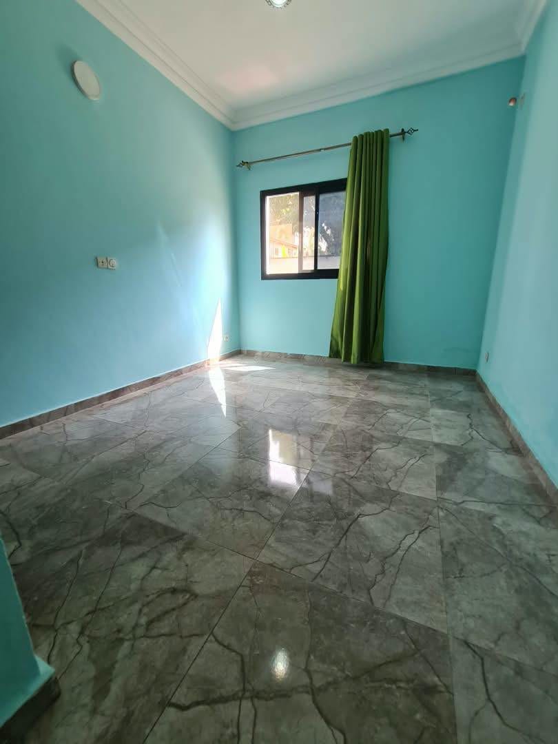 PIL_appart_stbarbara_260926_chb1 Appartement standing climatisé 3 chambres Yaoundé Santa Barbara