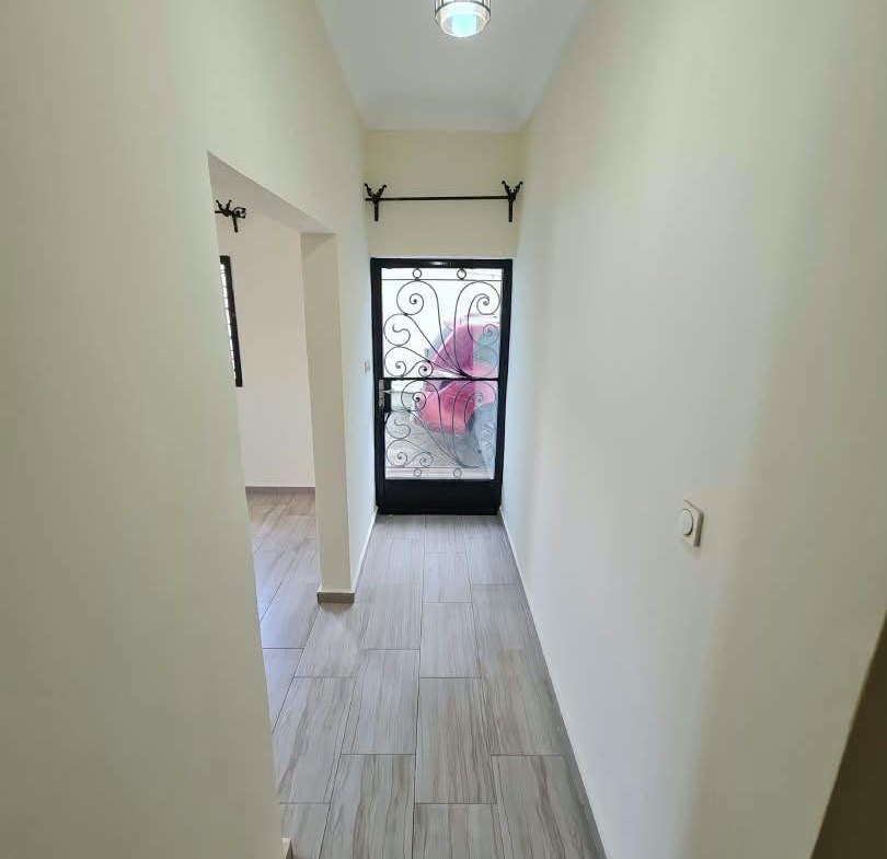 APPARTEMENT À LOUER À YAOUNDÉ SANTA BARBARA 270000 FCFA/MOIS