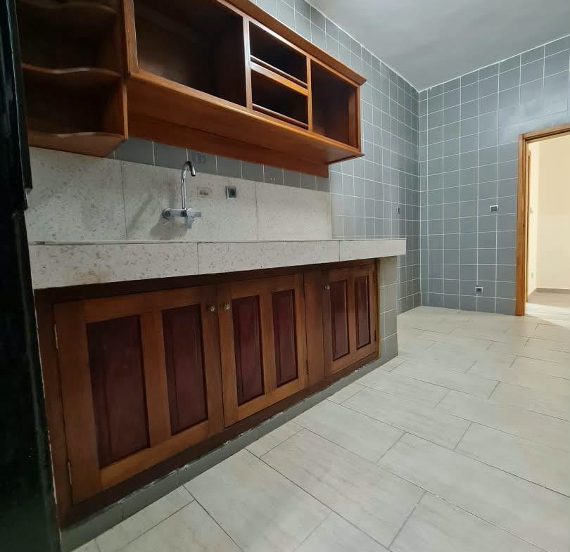 APPARTEMENT À LOUER À YAOUNDÉ SANTA BARBARA 270000 FCFA/MOIS