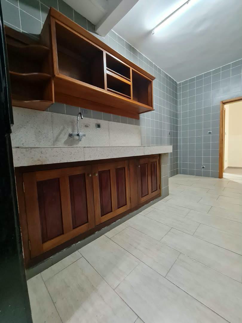 APPARTEMENT À LOUER À YAOUNDÉ SANTA BARBARA 270000 FCFA/MOIS
